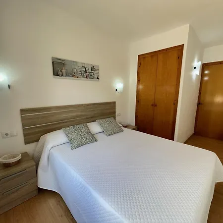 Апартаменты Mestral -apartamento Con Piscina Junto La Playa *